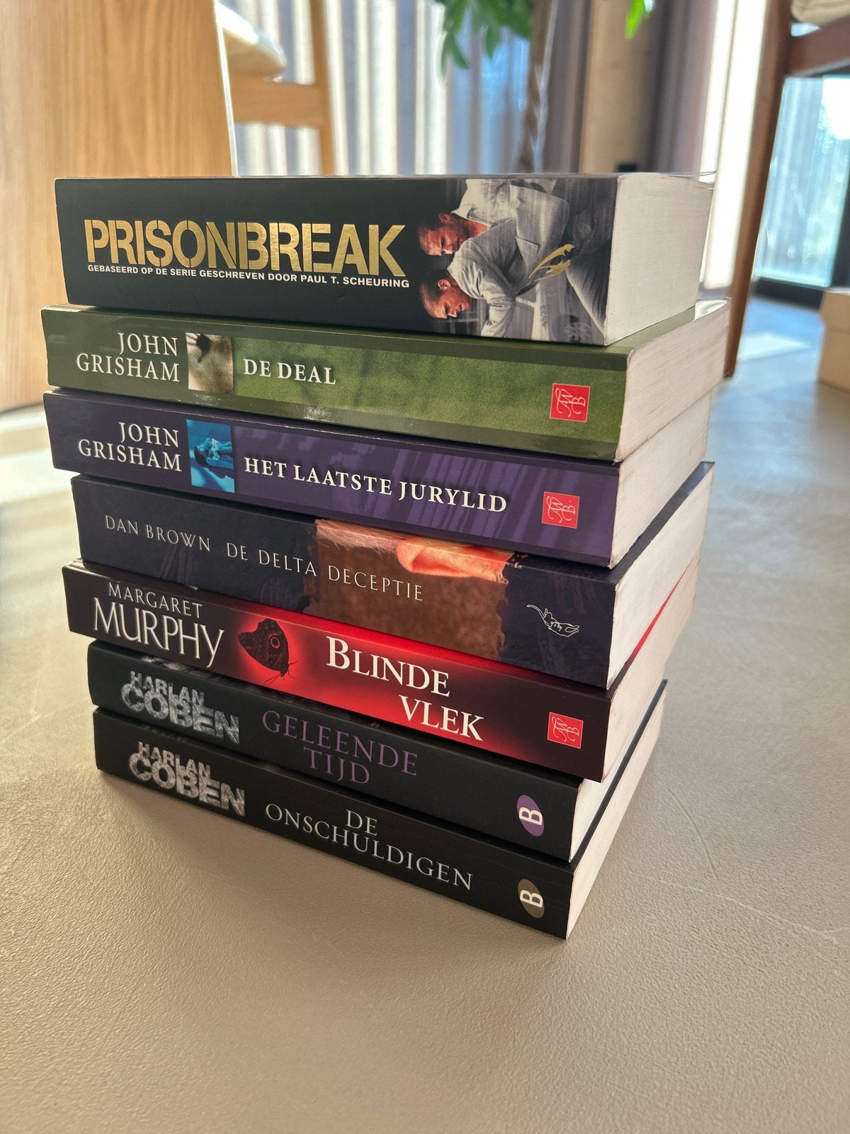 Boekenpakket: Thrillers van Grisham, Brown, Coben & meer, Ophalen of Verzenden, Gelezen, Nederland