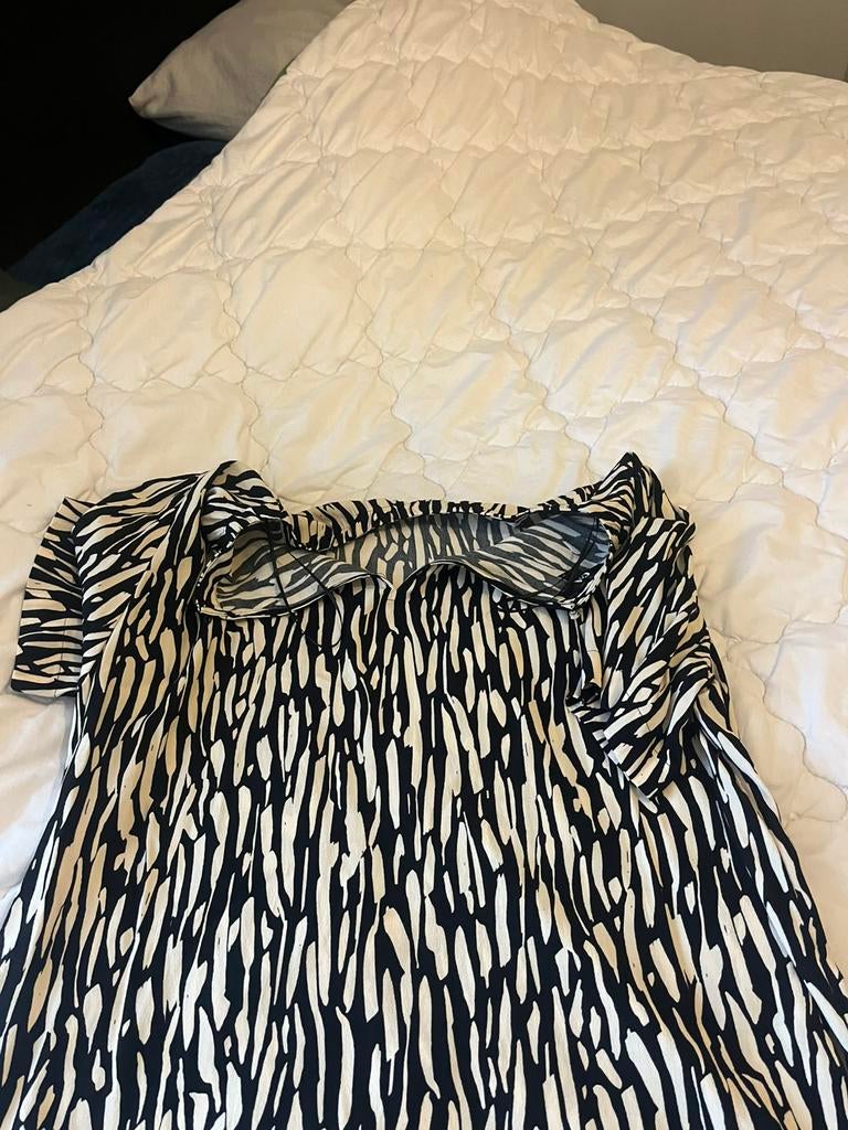 Nieuw en zo goed als nieuw dames kleding. Maat 44,46,48, Overige kleuren, Maat 42/44 (L), Ophalen of Verzenden, Zo goed als nieuw
