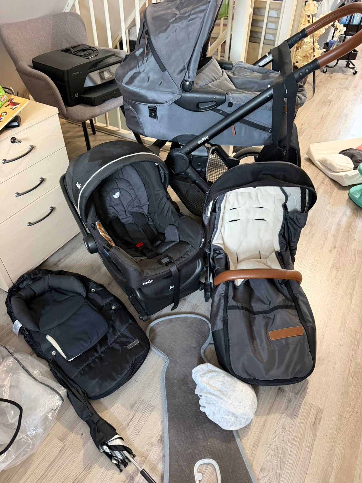 Mutsy evo kinderwagen, Kinderen en Baby's, Ophalen, Gebruikt, Mutsy, Met reiswieg
