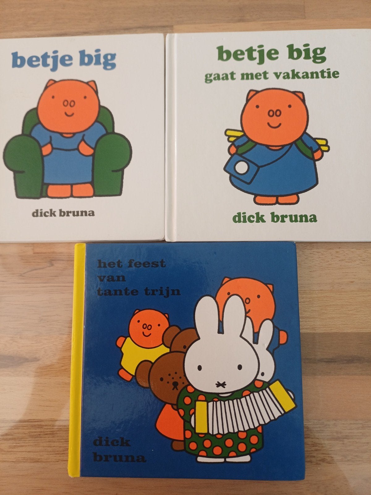 3  Bruna boekjes in goede staat  5 euro, Ophalen of Verzenden, Gelezen
