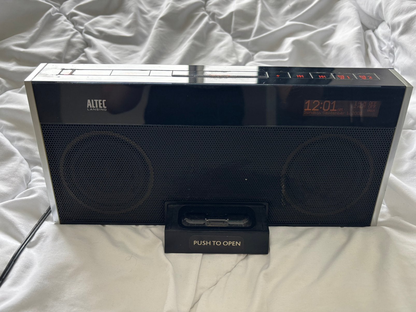 Altec Lansing M402 wekkerradio met sfeerverlichting, Ophalen, Zo goed als nieuw