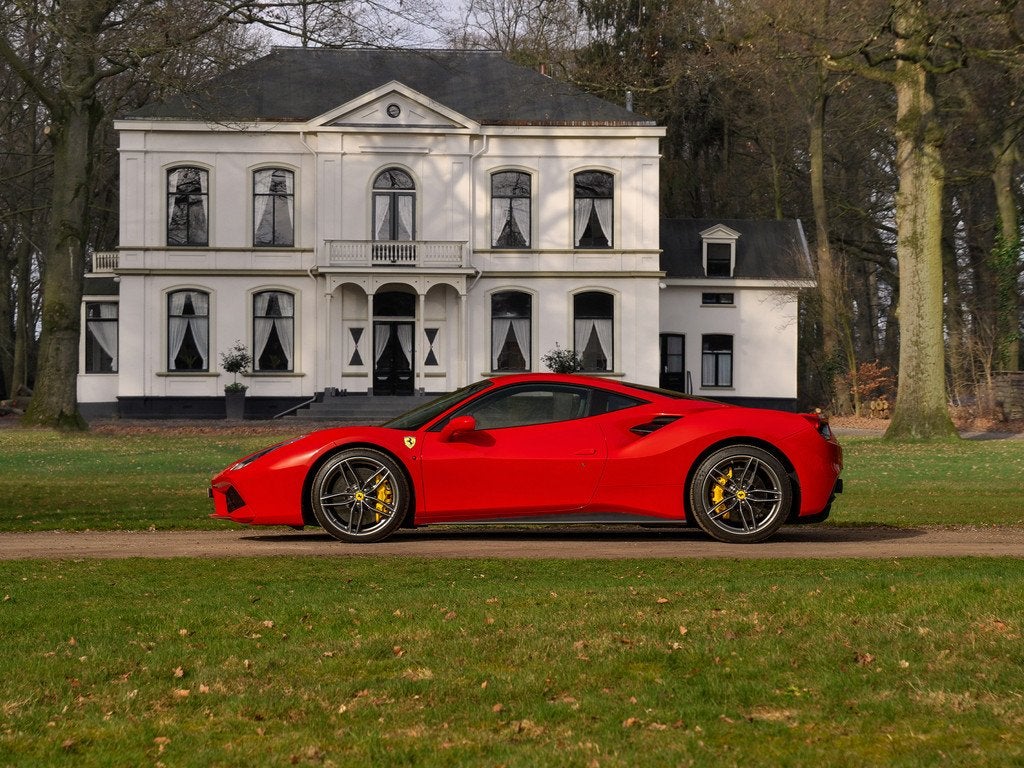 Ferrari 488 GTB | Racing seats | JBL | Carbon interior | Cam, Auto's, Ferrari, Automaat, Achterwielaandrijving, Gebruikt, Bedrijf