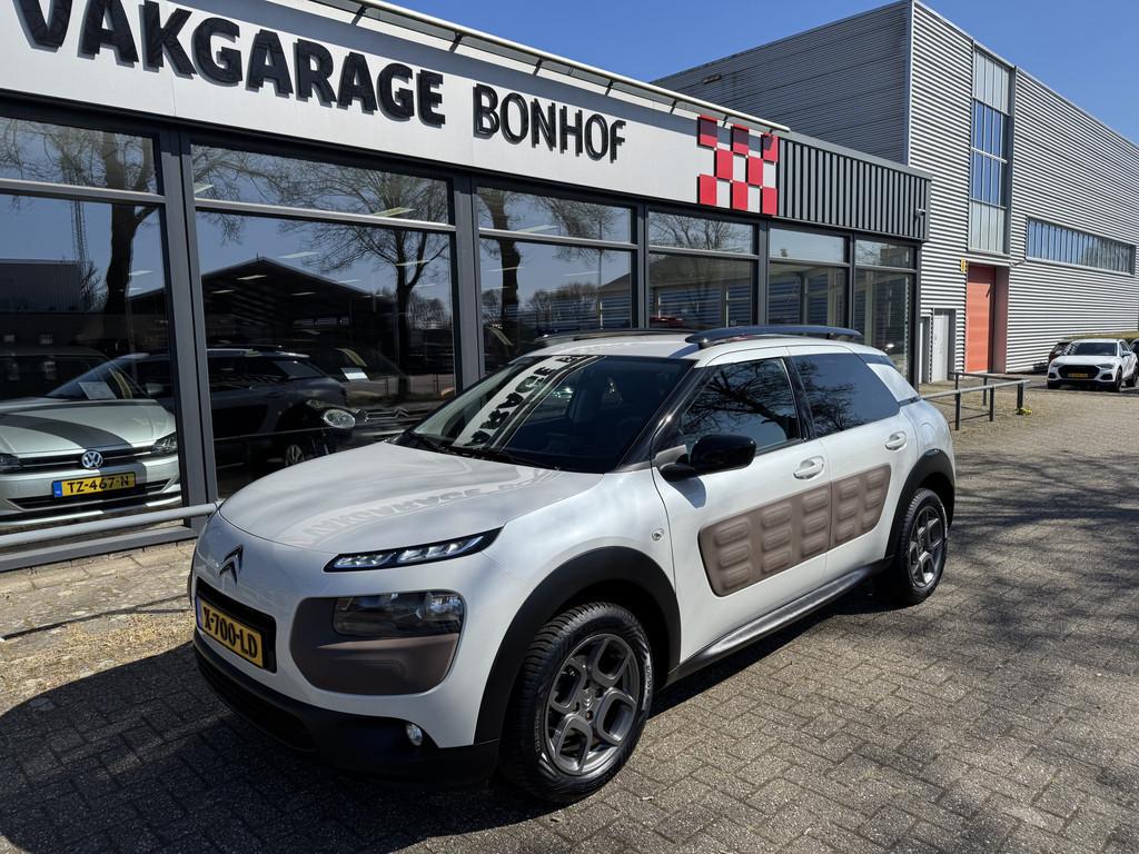 Citroën C4 Cactus 1.2 PureTech Shine CAMERA-CRUISE-TREKHAAK, Euro 5, Gebruikt, 31 €/maand, 1199 cc