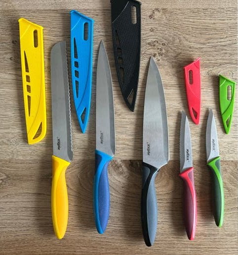 Zyliss 5x messen set + beschermhoes koksmes, broodmes, vlees, Ophalen, Overige materialen, Los bestek, Zo goed als nieuw