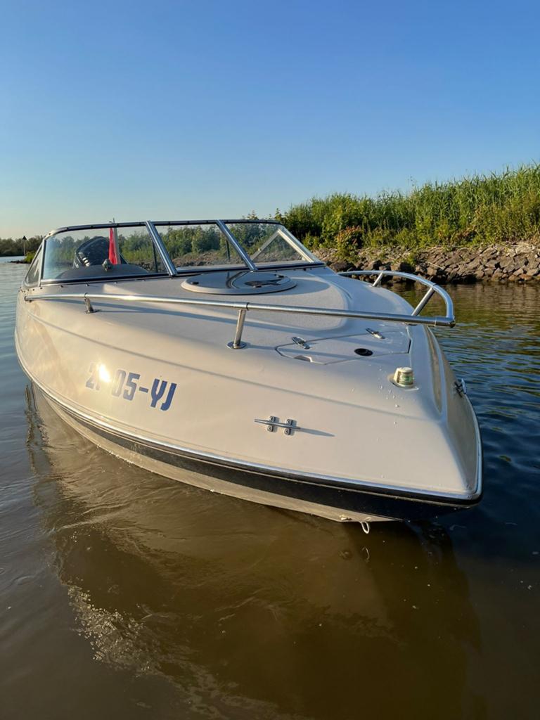 Four Winns speedboot – 200PK Mercury – Direct vaarklaar, Watersport en Boten, Benzine, Buitenboordmotor, Polyester, 200 pk