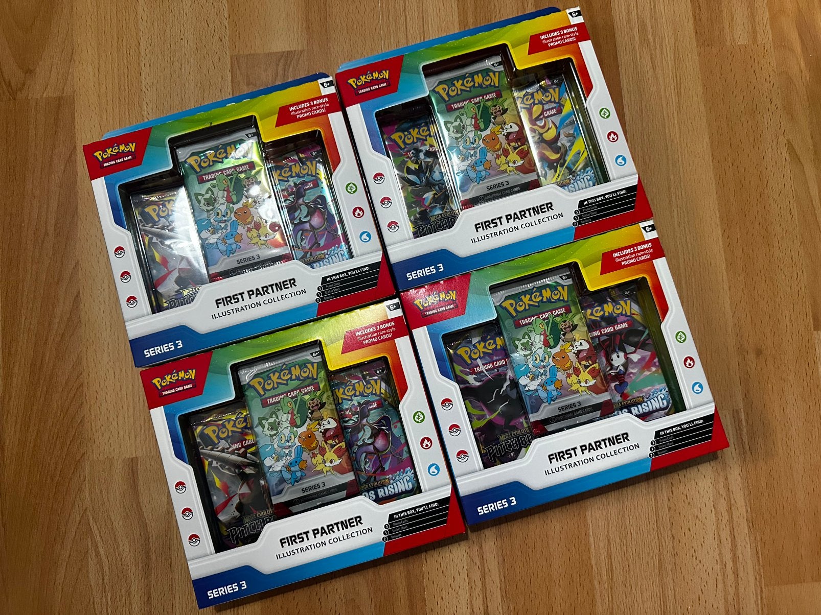 Pokémon First Partner Illustration Collection Serie 3 SEALED, Ophalen of Verzenden, Nieuw, Boosterbox