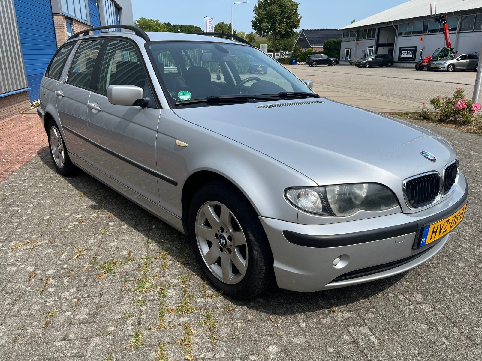BMW 316i touring E46 van 2003 met Nwe APK, Auto's, BMW, Stof, 1250 kg, Zwart, 4 cilinders