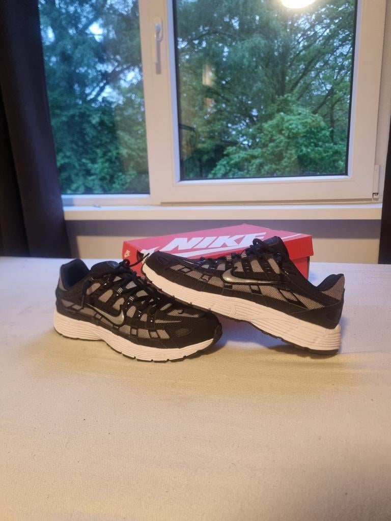 Nike P-6000 Sneakers Zwart/Grijs - Maat 44, Ophalen of Verzenden, Zo goed als nieuw, Zwart