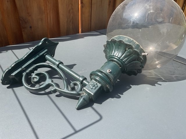 buitenlamp, Ophalen, Gebruikt, Metaal, Metalen armatuur, groen gelakt met kunststof kap