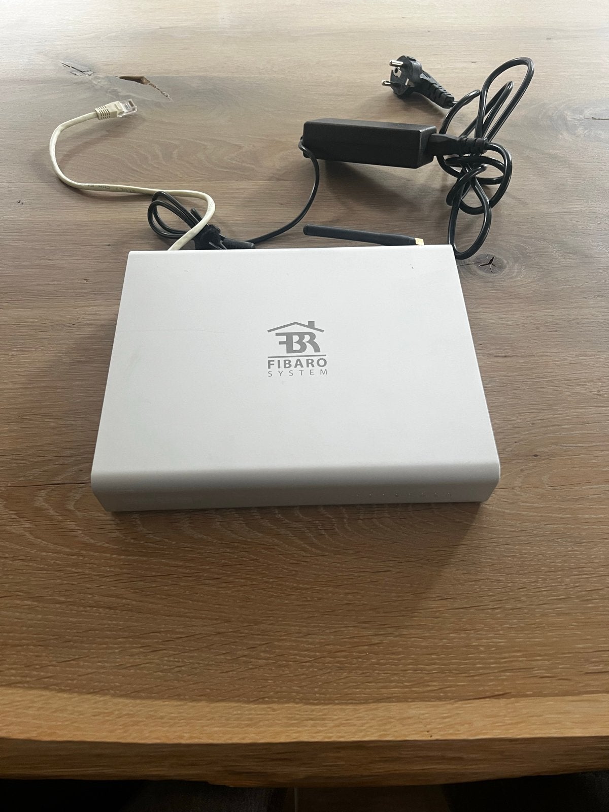 Fibaro Home Center 2 (HC2) Domotica Controller, Ophalen of Verzenden, Gebruikt