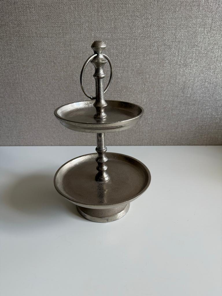 Decoratieve zilverkleurige etagere, Ophalen, Zo goed als nieuw