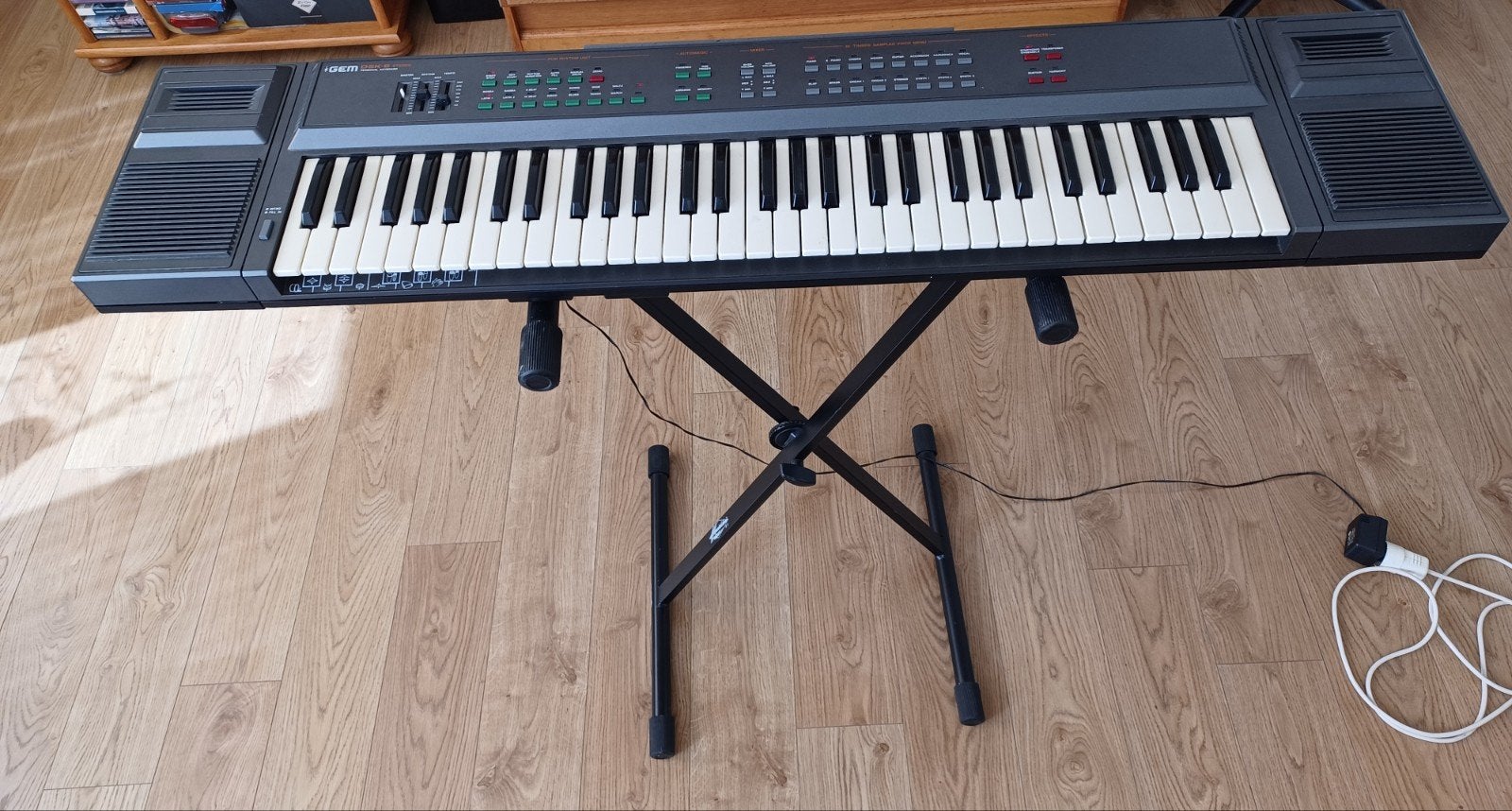 GEM DSK-6 stereo keyboard met standaard, Ophalen, Gebruikt, 61 toetsen, Overige merken