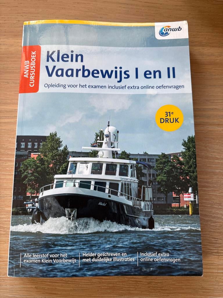 ANWB Cursusboek Klein Vaarbewijs I en II (31e druk), Ophalen of Verzenden, Nieuw, Overige niveaus