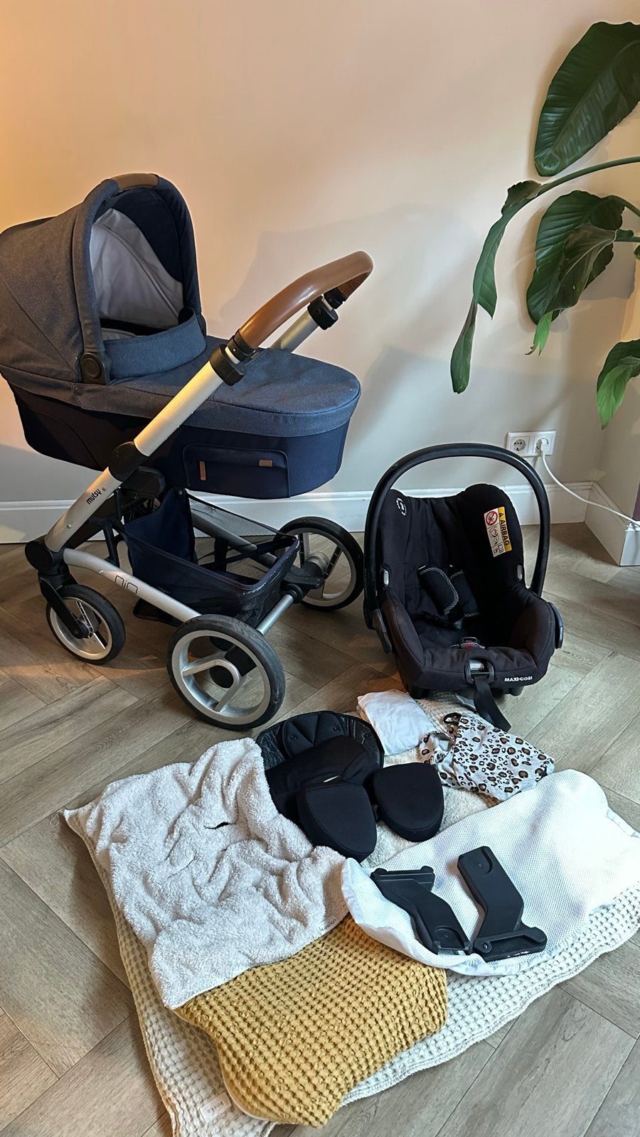 Complete Mutsy mio kinderwagen set + Maxi-Cosi & accessoires, Ophalen, Gebruikt, Combiwagen, Mutsy