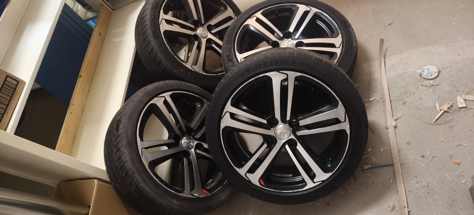 Peugeot Sport Velgen met Banden 205/45 ZR17, Ophalen, Gebruikt, Banden en Velgen, 17 inch