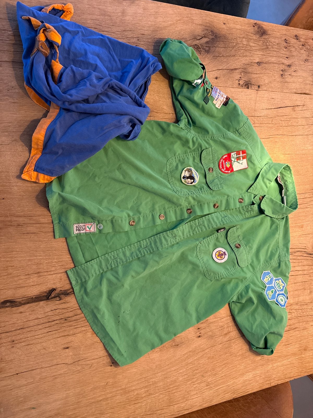 Scouting blouse maat 146 met 2 dassen en dasknopen, Ophalen of Verzenden, Gedragen