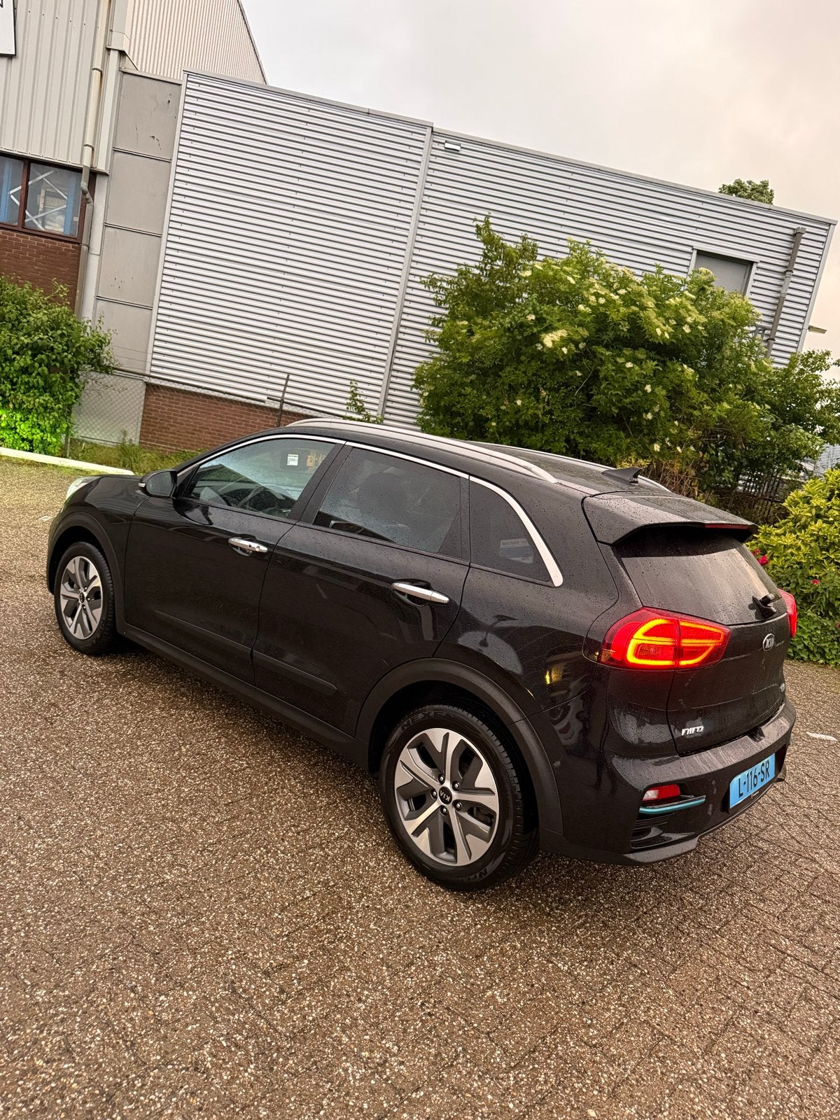 Kia Niro Elektrisch Taxi Klaar 204pk Aut 2021 Zwart, Auto's, Kia, Zwart, 1712 kg, Elektrisch, Dealer onderhouden
