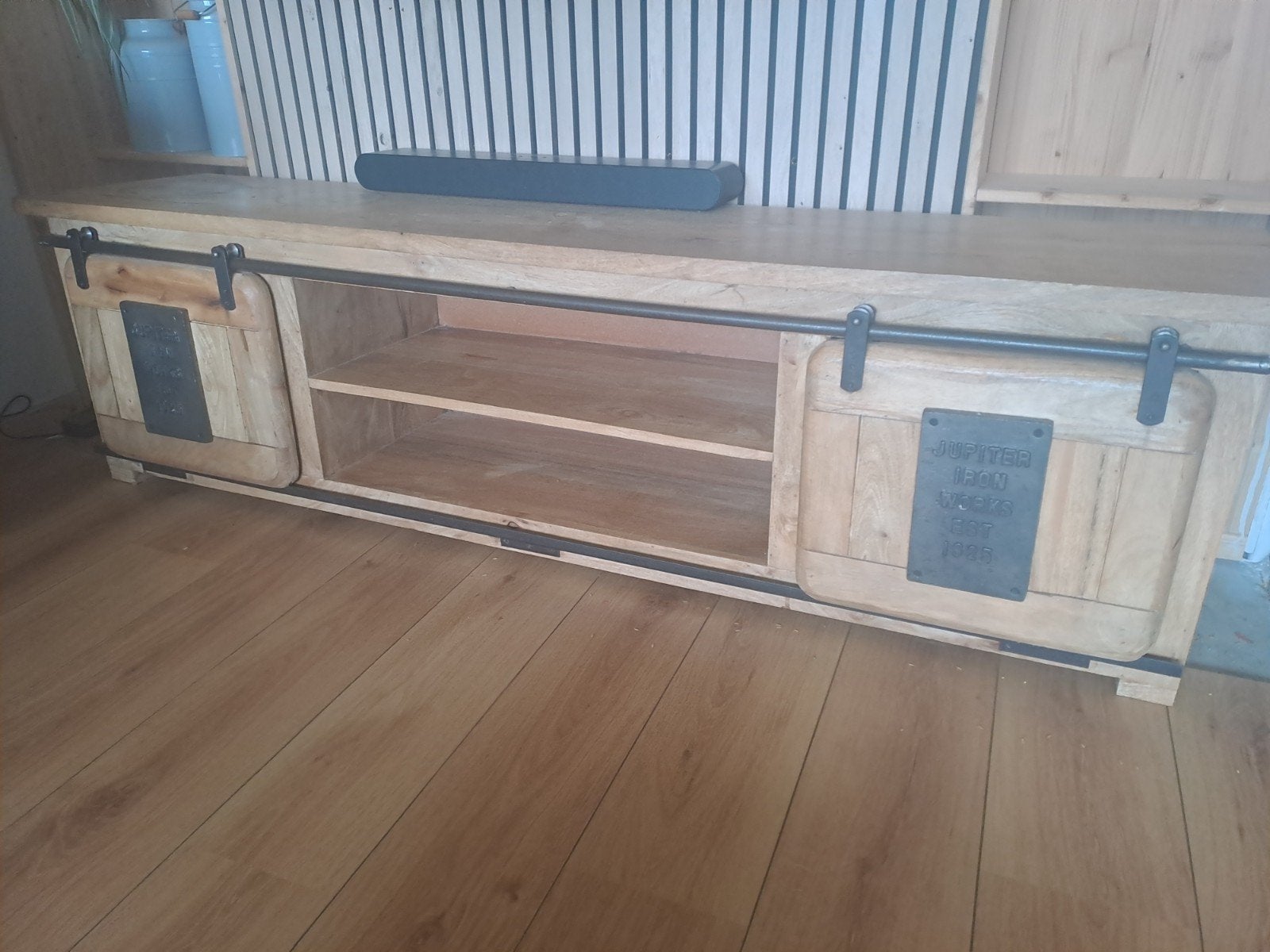 Mooie industriële tv kast 180x40x50, Huis en Inrichting, Complete inboedels, Ophalen