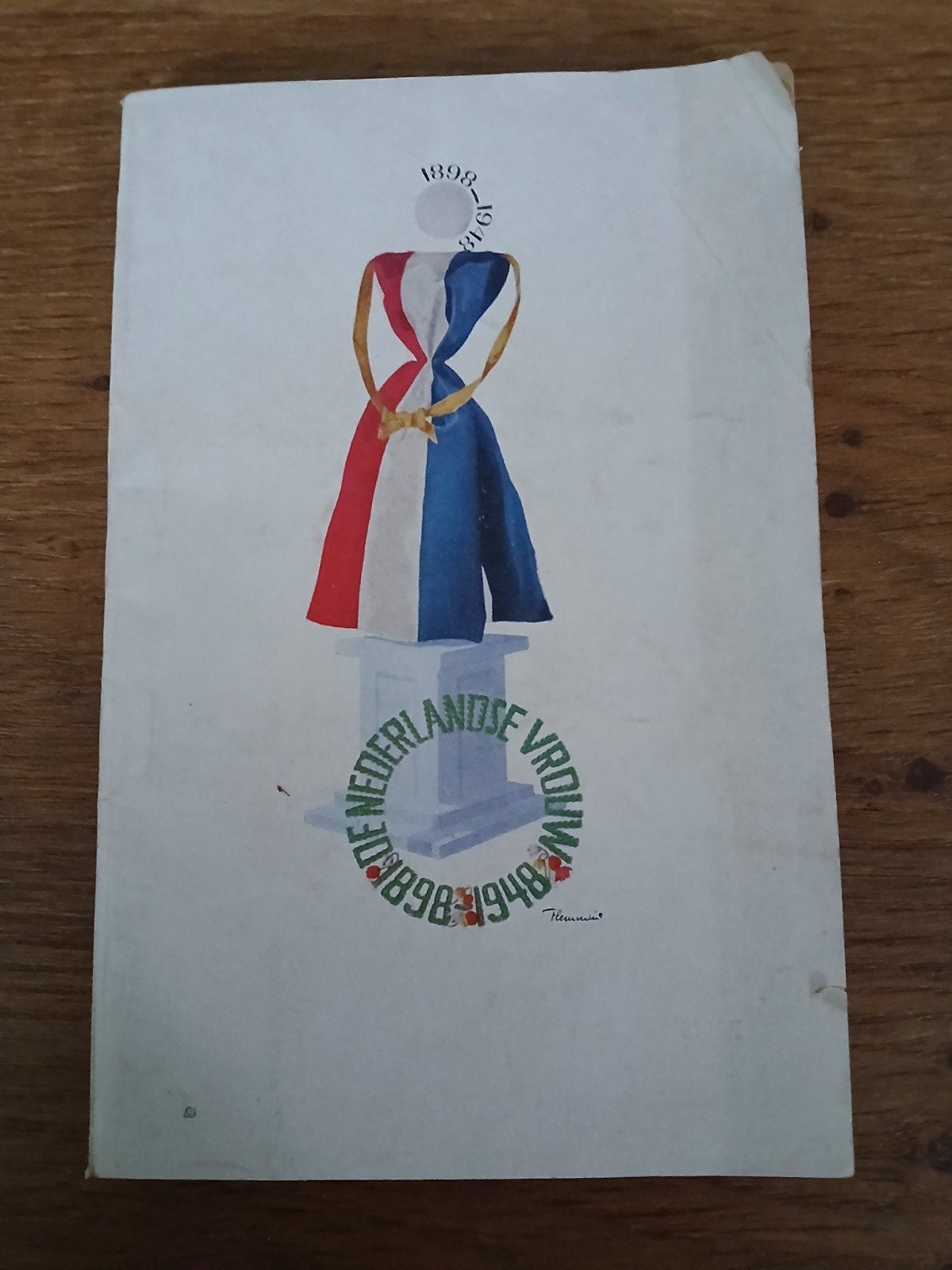 Tentoonstelling De Nederlandse Vrouw 1898-1948, Diverse auteurs, Ophalen of Verzenden, 20e eeuw of later, Gelezen