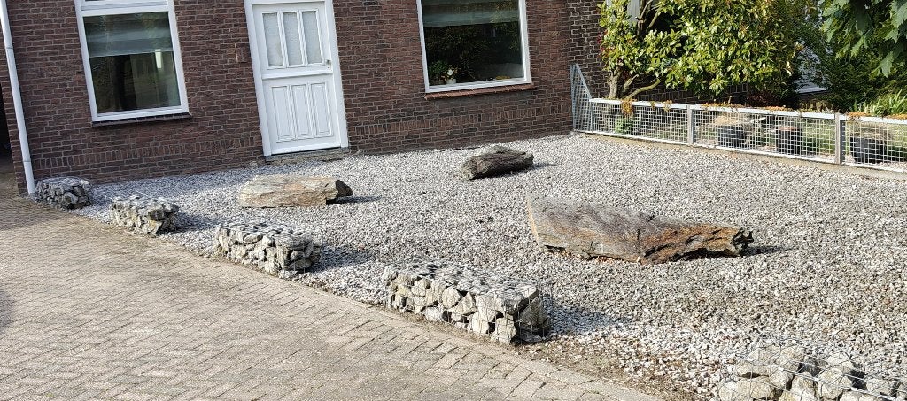 Gratis tuinmaterialen af te halen wegens tuinrenovatie, Ophalen, Gebruikt