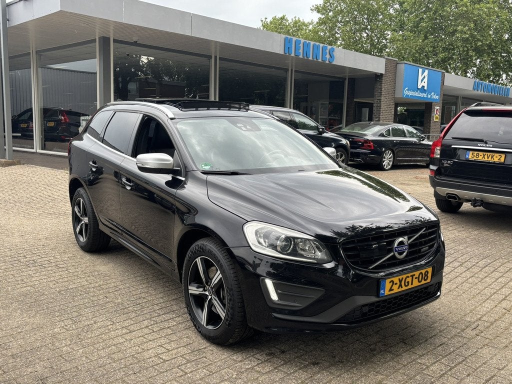 Volvo XC60 2.0 T5 R-Design Pano Keyless Intellisafe, Auto's, Volvo, 15 km/l, Gebruikt, 4 cilinders, 1622 kg