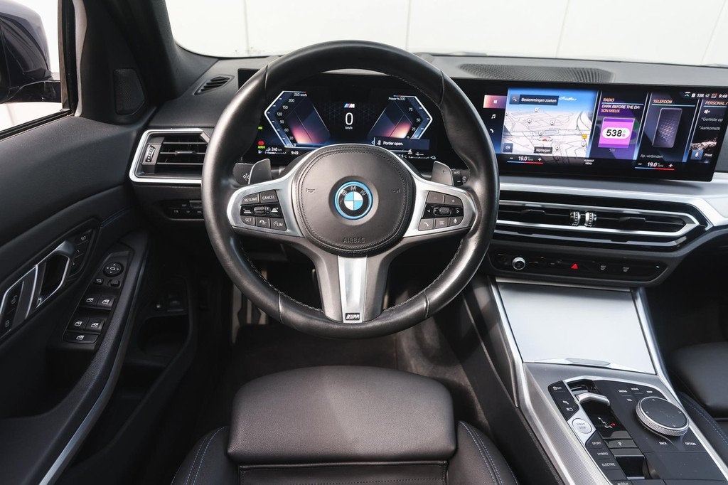 BMW 3 Serie Touring 330e xDrive M Sport Automaat / Trekhaak, Auto's, BMW, 1998 cc, Gebruikt, Met garantie (alle), Blauw