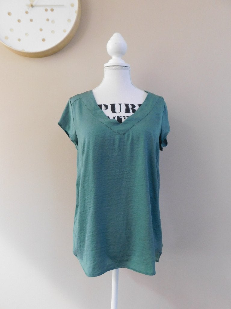 H&M groen blouse-shirt maat 36, H&M, Ophalen of Verzenden, Zo goed als nieuw, Maat 36 (S)