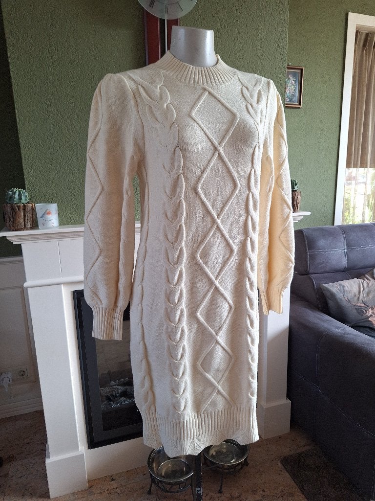 K-design crème jurk trui kabel crème mt 2 XXL, Kleding | Dames, Jurken, K-design, Verzenden, Wit, Maat 46/48 (XL) of groter