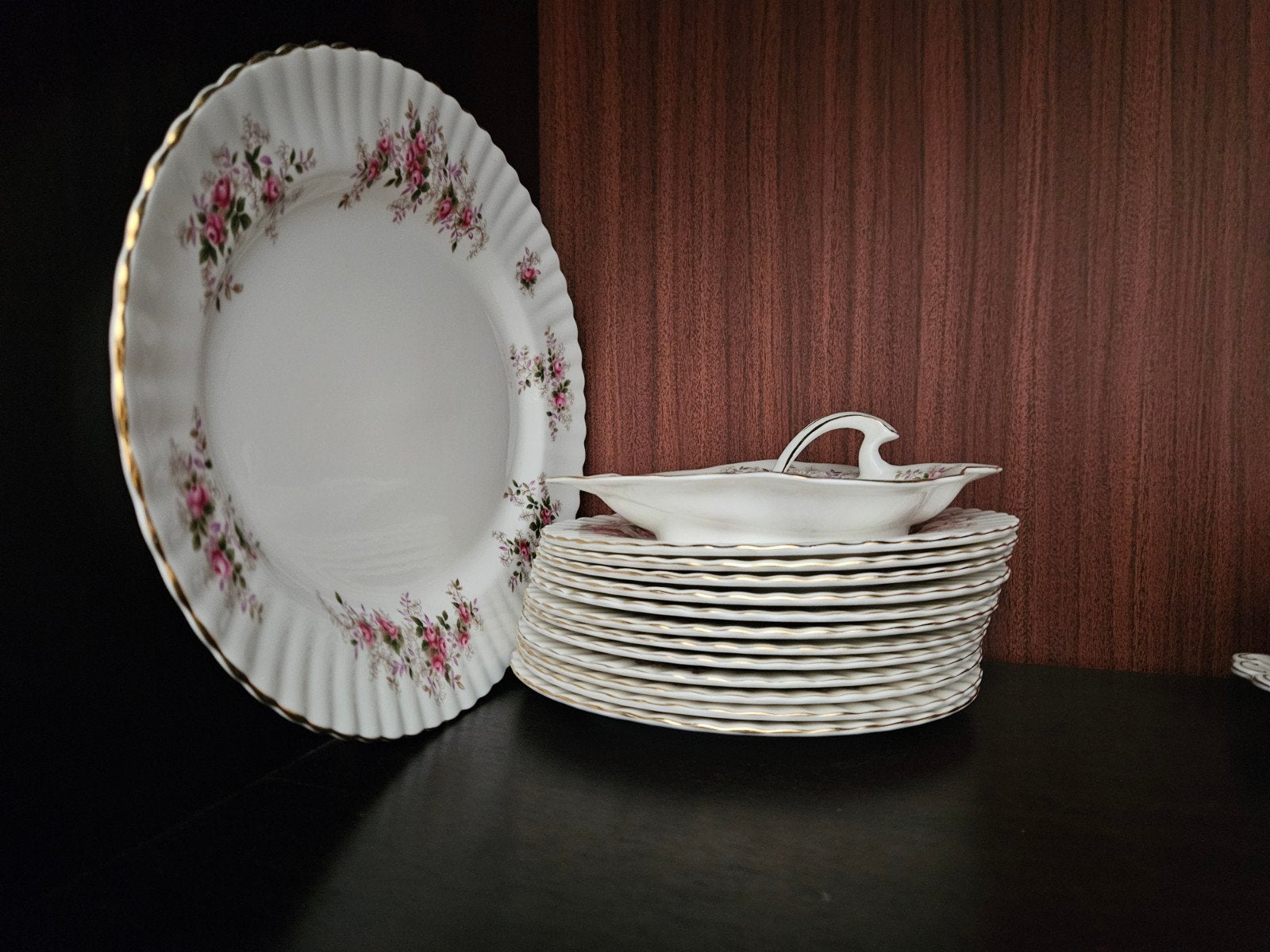 Royal Albert Lavender Rose compleet Servies, Ophalen of Verzenden, Zo goed als nieuw, Porselein, Overige stijlen