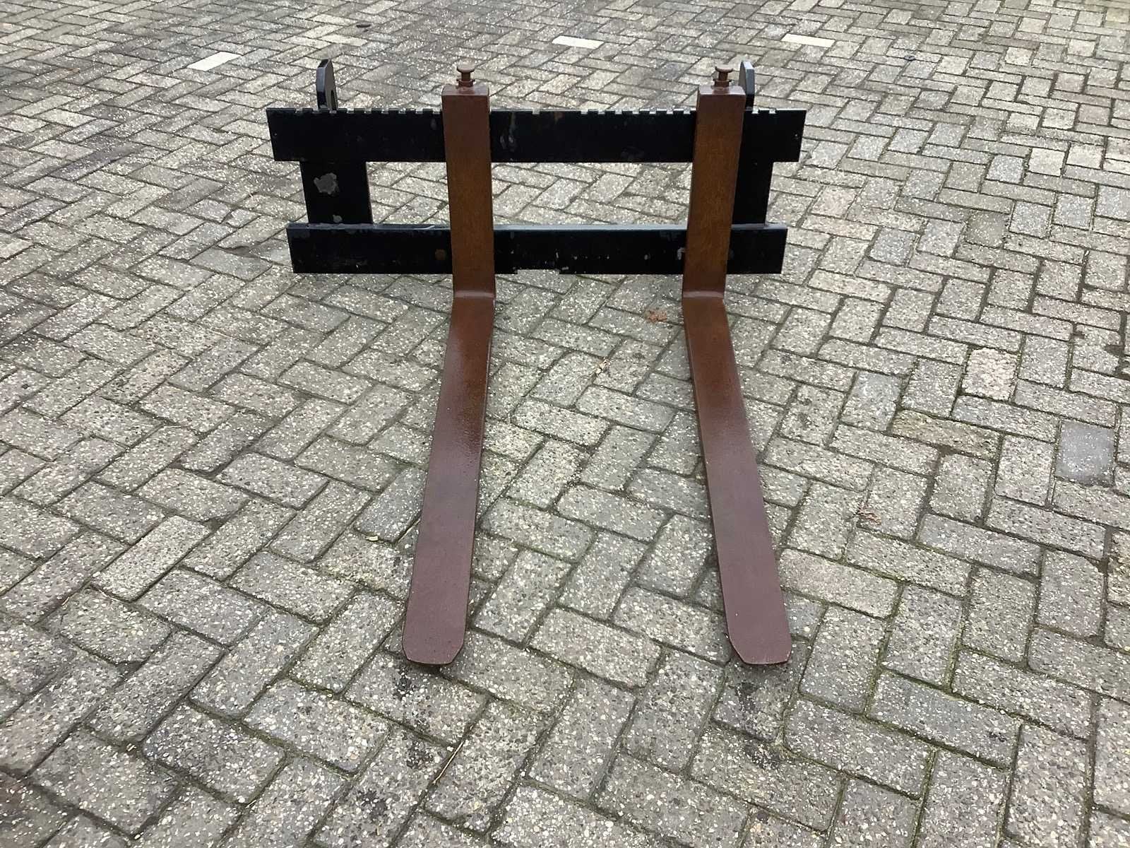 Atlas - Shovel lepels, Wiellader of Shovel