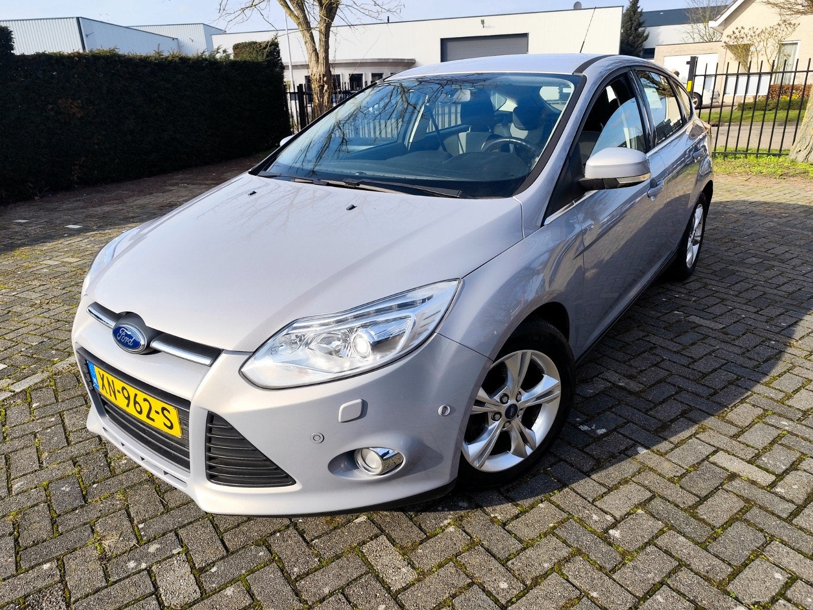 Ford Focus nieuwe distributieriem xenon nette auto, Auto's, 125 pk, 635 kg, Handgeschakeld, 3 cilinders