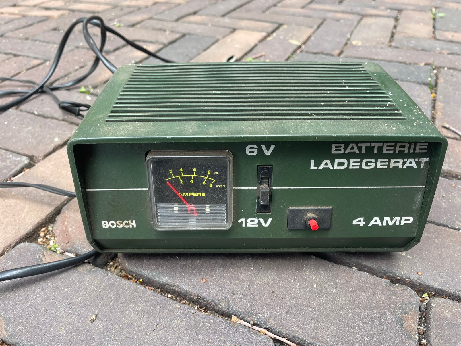 Accu lader, Ophalen, Gebruikt