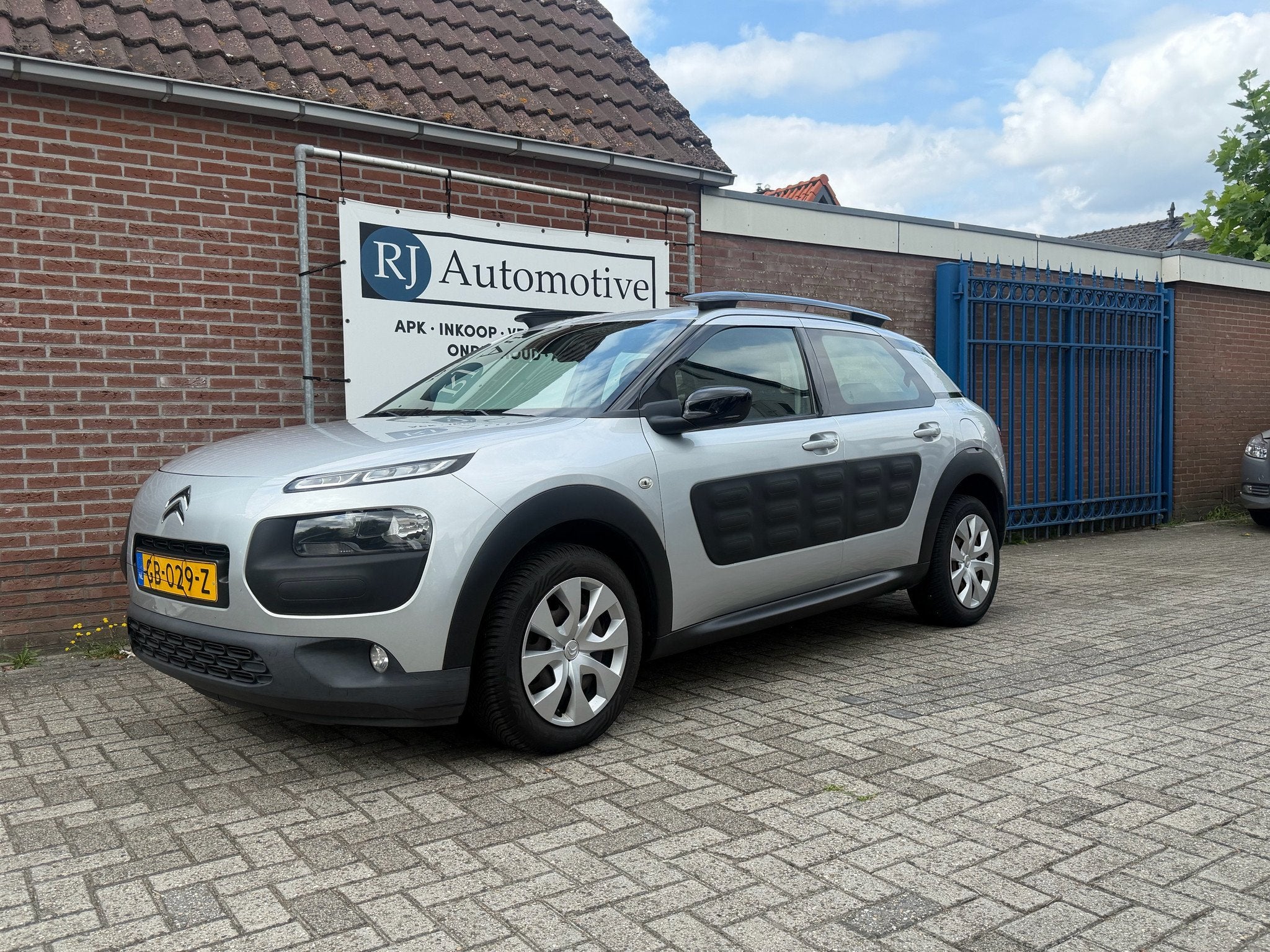 Citroën C4 Cactus 1.2 PureT. Business APK/NAP/CLIMA, Auto's, Citroën, Gebruikt, 1199 cc, Origineel Nederlands, Bedrijf