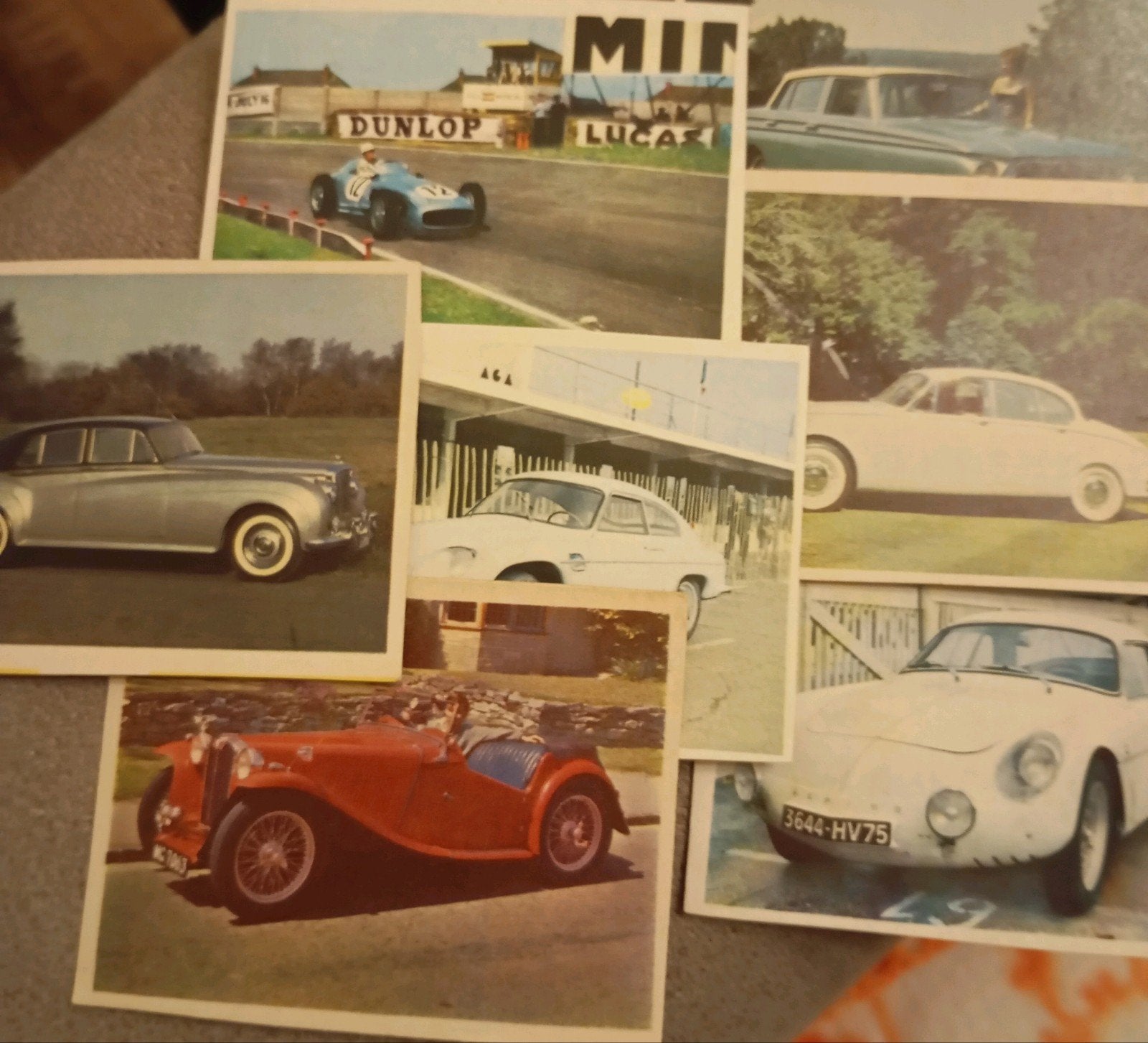 18 kartonnen kaartjes met klassieke auto's, Ophalen of Verzenden