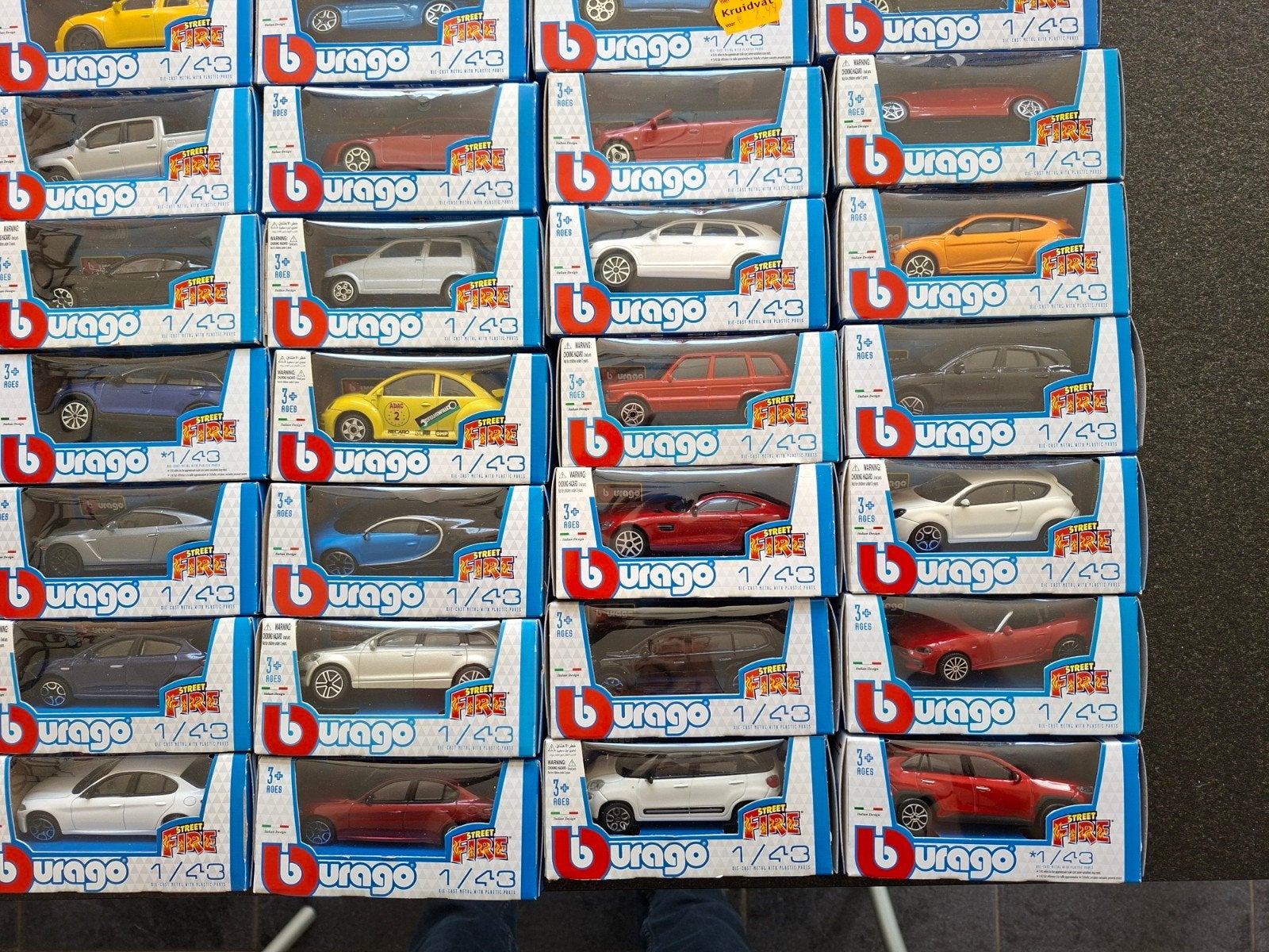 62 stuks Burago Street Fire 1/43 modelauto's, Ophalen of Verzenden, Nieuw, Auto, Overige merken