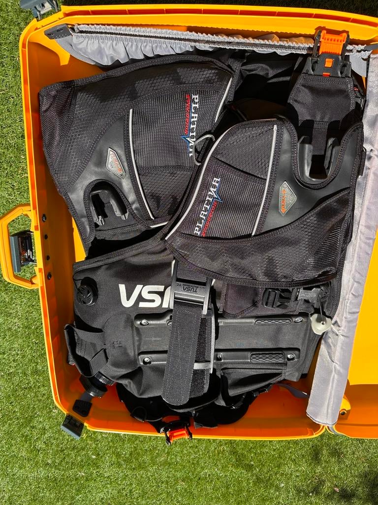 Duikuitrusting héél veel. In één koop. Zie omschrijving, Watersport en Boten, Duiken, Ophalen, Zo goed als nieuw