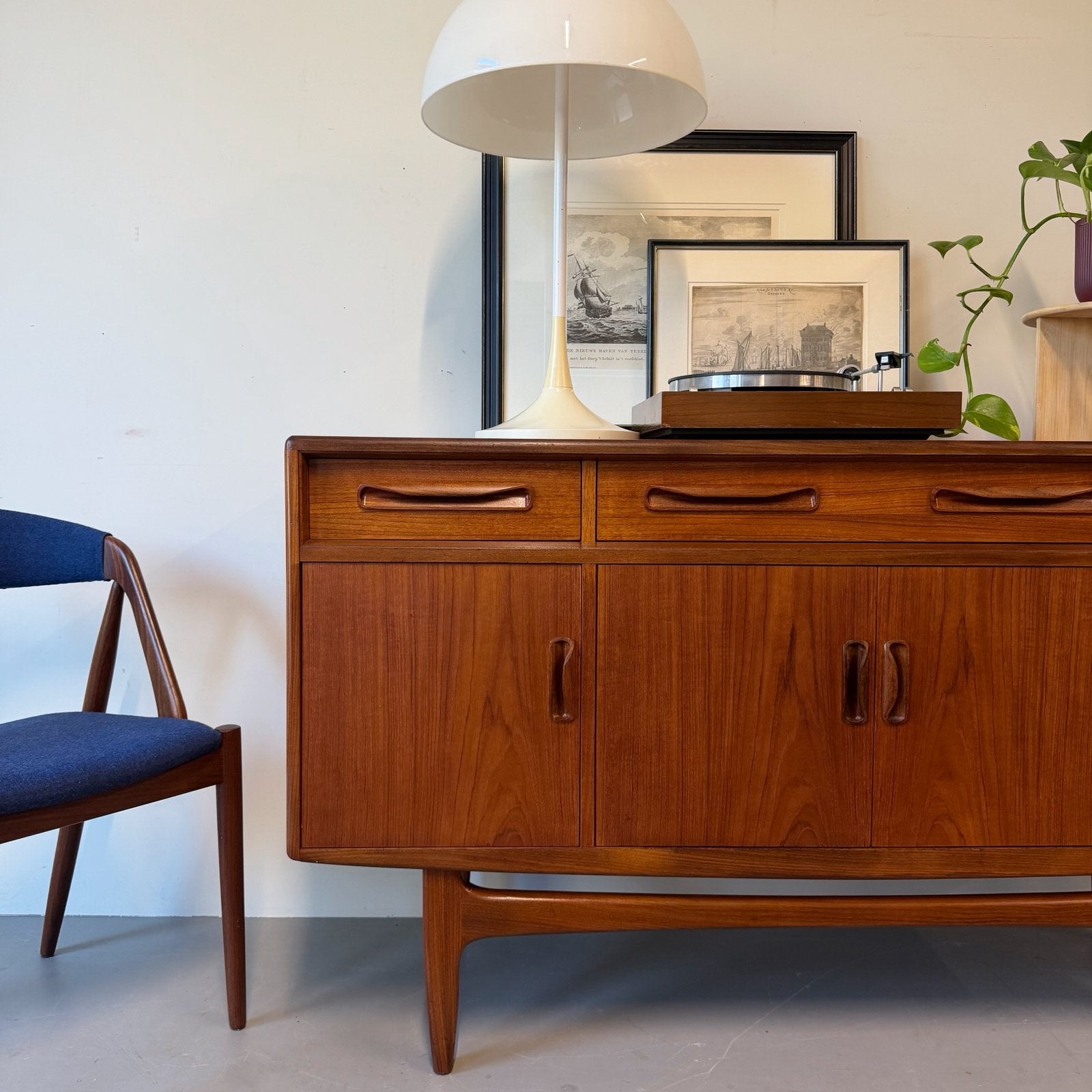 - Vintage dressoir, sideboard •G-Plan• -, Gebruikt, ., 150 tot 200 cm, Ophalen of Verzenden