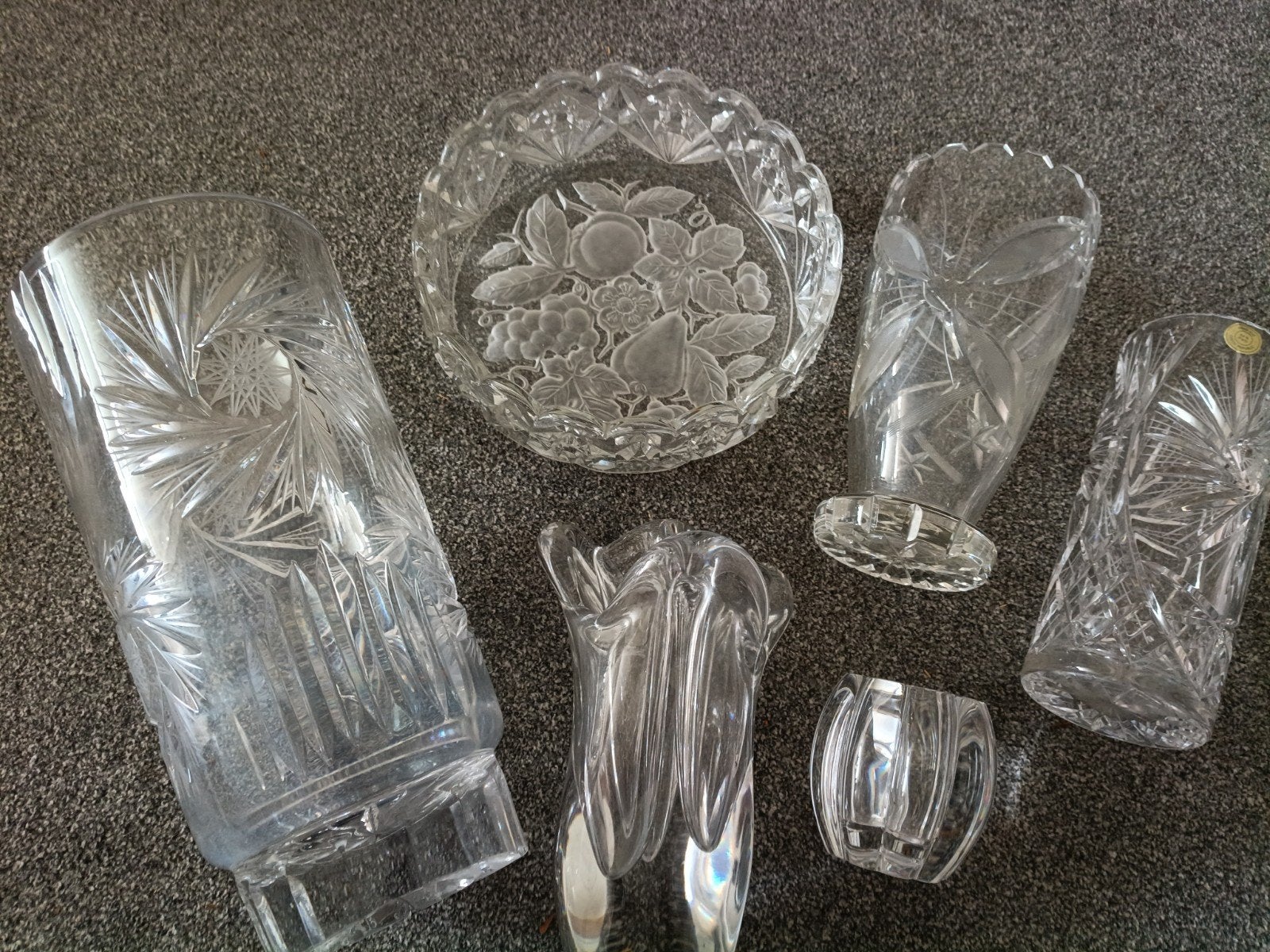 6 Kristallen items:Vazen, Schaal en Waxine Tsjechisch, Antiek en Kunst, Ophalen
