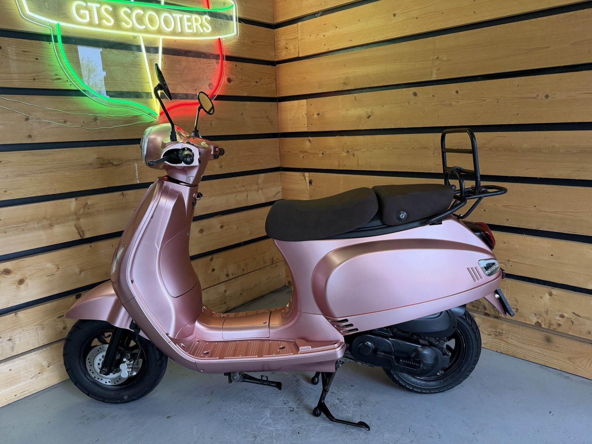 AGM Bromscooter VX50 Injectie (bj 2020), Bruin Scooterservice, Gebruikt, Jos@bruinautoservice.nl, 49 cc