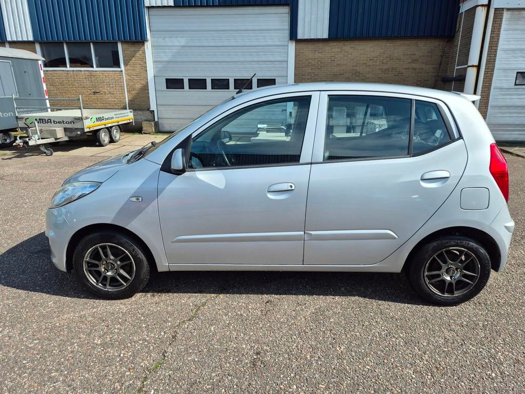 Hyundai I10 1.1 i-Drive Cool, airco/ onderhouds boekje aanwe, Auto's, Euro 5, Stof, Gebruikt, 4 cilinders