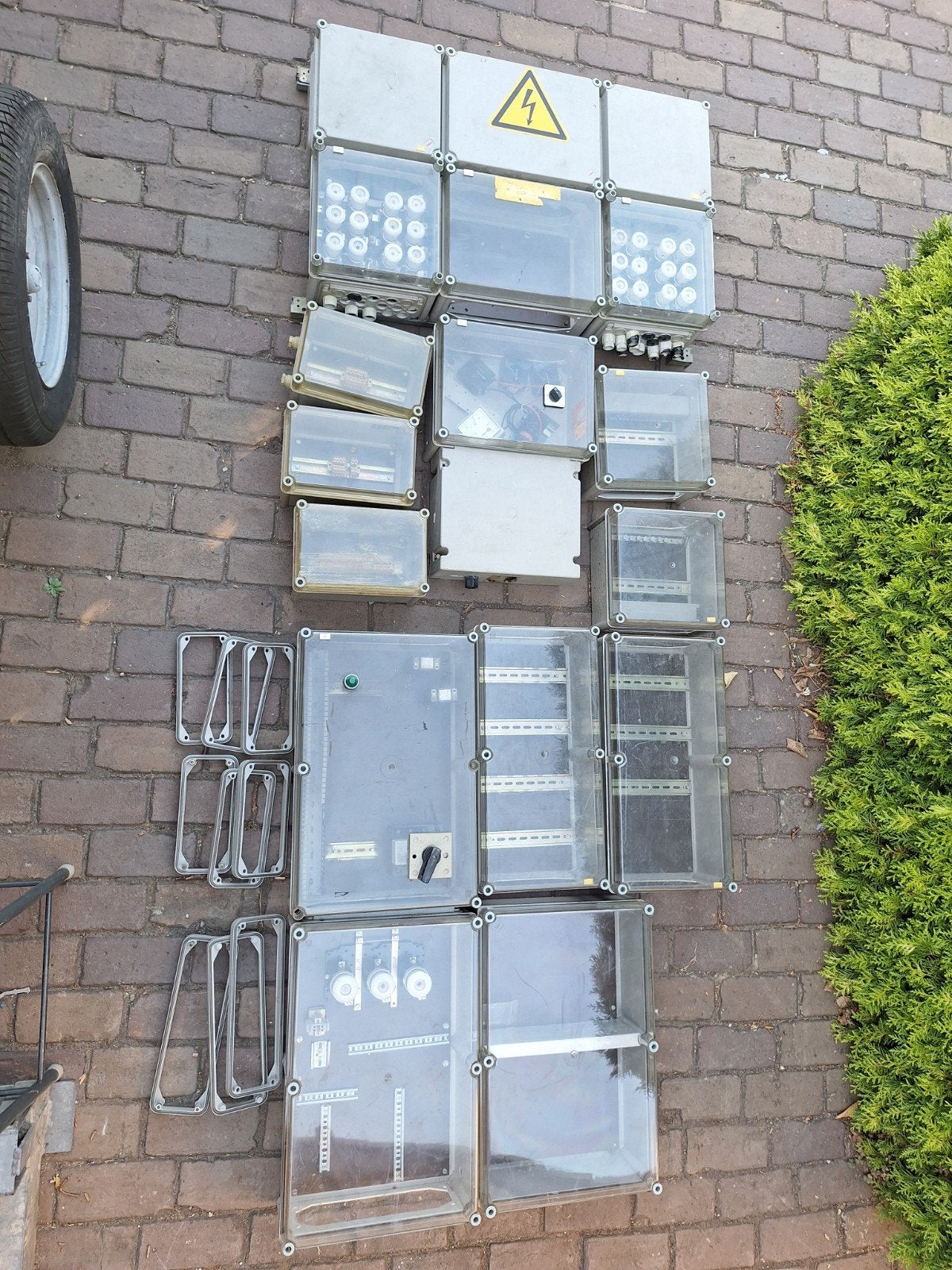 18 Eaton / Holec halyester kasten en 9 koppelstukken, Ophalen, Zo goed als nieuw, Eaton, Overige typen