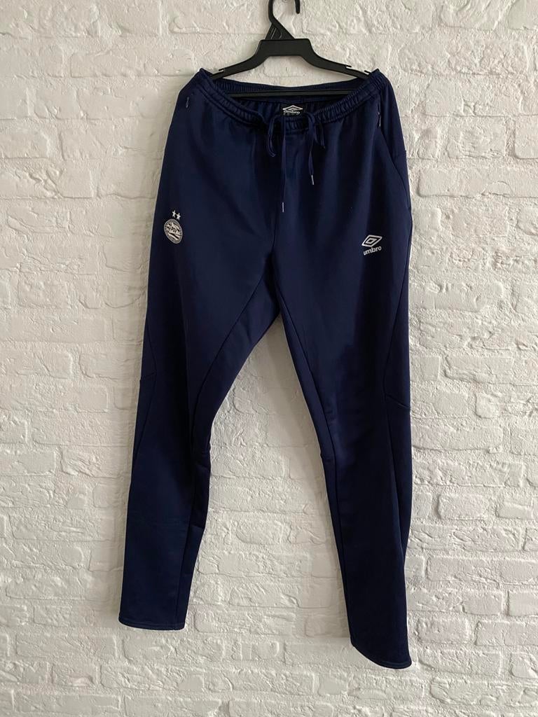 PSV trainingsbroek Umbro Maat M Kleur blauw, Ophalen of Verzenden, Zo goed als nieuw, Voetbal, Maat 48/50 (M)