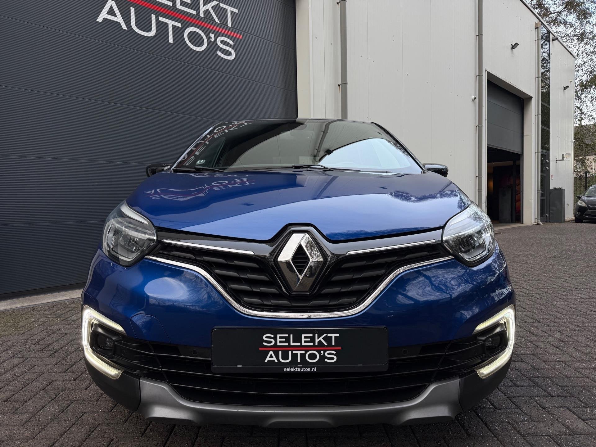 Renault Captur 1.3 TCe Version S Automaat/Cruise/LED/Navigat, Gebruikt, Zwart, 4 cilinders, 150 pk