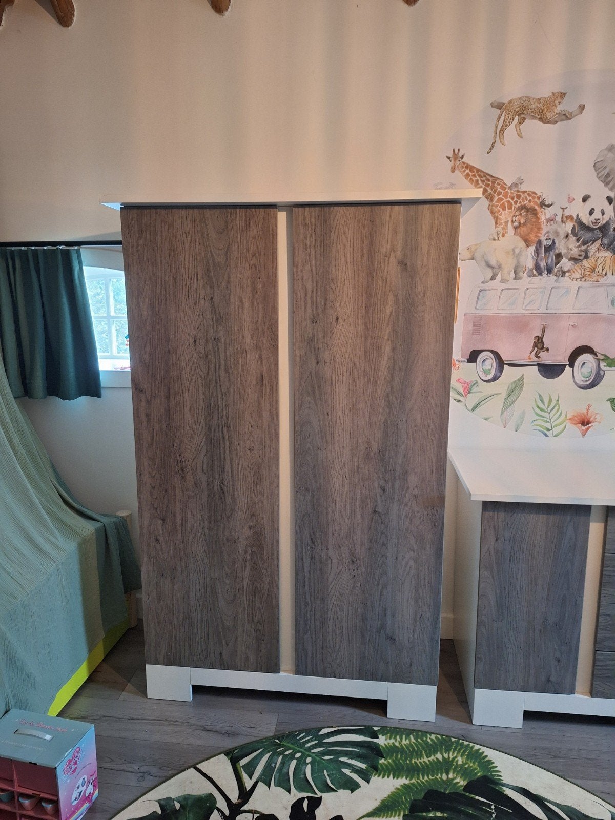 complete kleuteronderwijs. bed, kast, commode