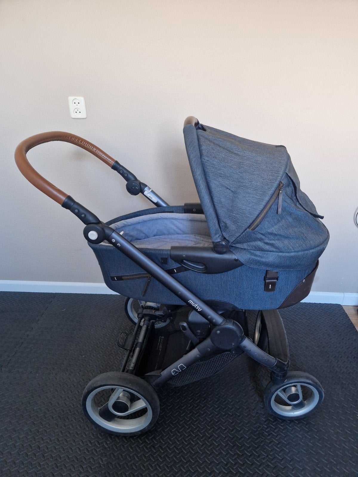 Mutsy Evo Kinderwagen + Winterzak, Deken & Regenhoes, Ophalen, Gebruikt, Combiwagen, Mutsy