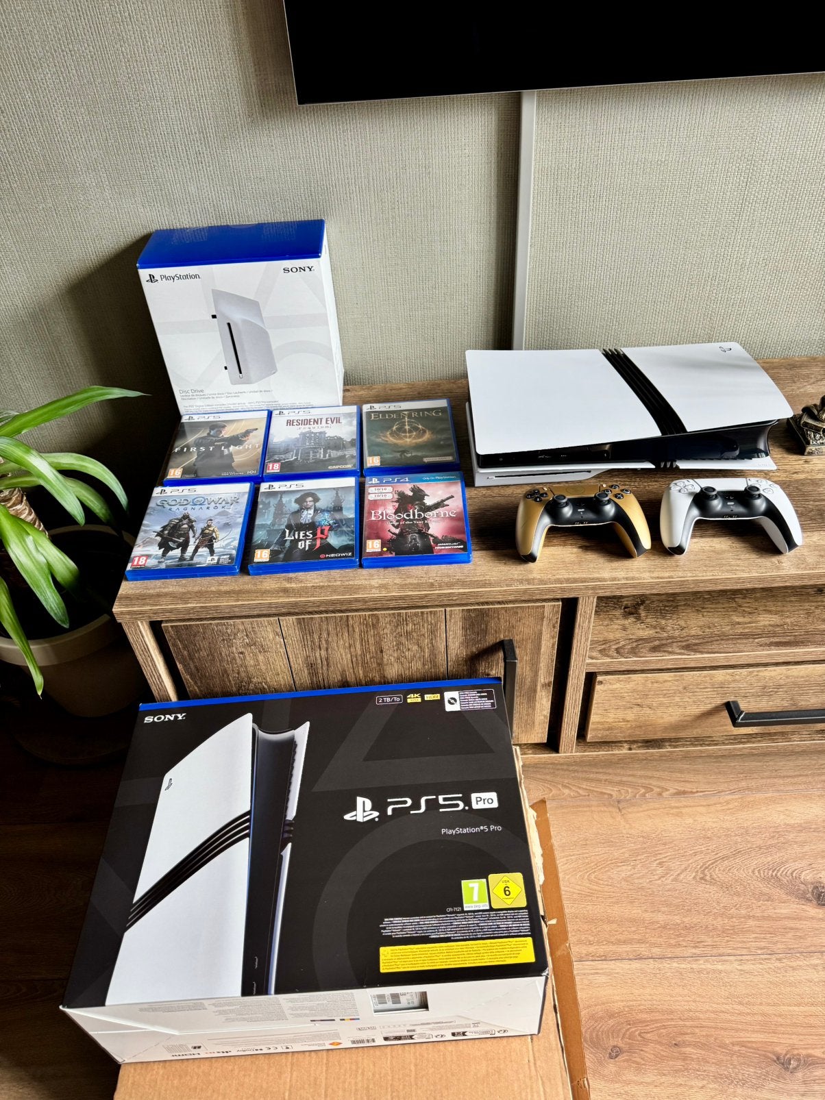 Playstation 5 Pro Disc Editie 2TB SSD + Veel extra’s, Spelcomputers en Games, Spelcomputers | Sony PlayStation 5, Ophalen of Verzenden