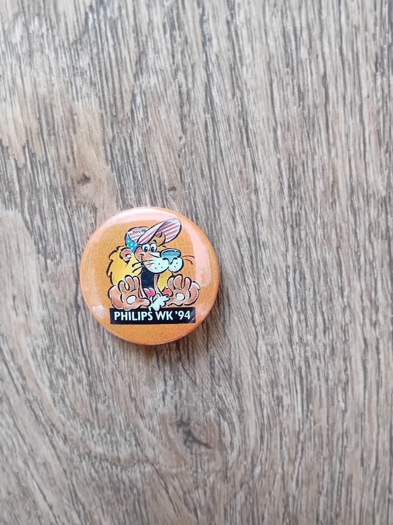 Kleine button - PHILIPS WK '94, Ophalen of Verzenden, Zo goed als nieuw, Merk, Button