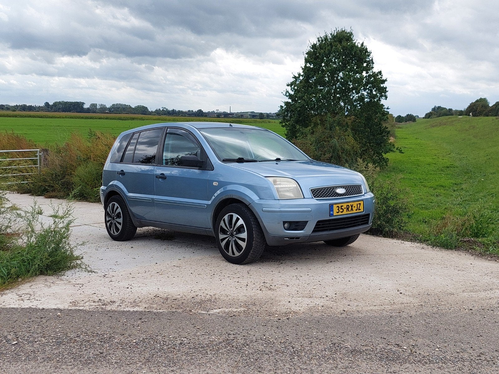 Ford Fusion 1.4 16V 2005 Grijs 201800 km NAP, Auto's, Voorwielaandrijving, Stof, Handgeschakeld, Grijs