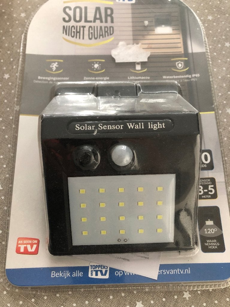 Buiten tuin lamp met sensor Nieuw!, Ophalen, Minder dan 50 watt, Wandlamp, Nieuw