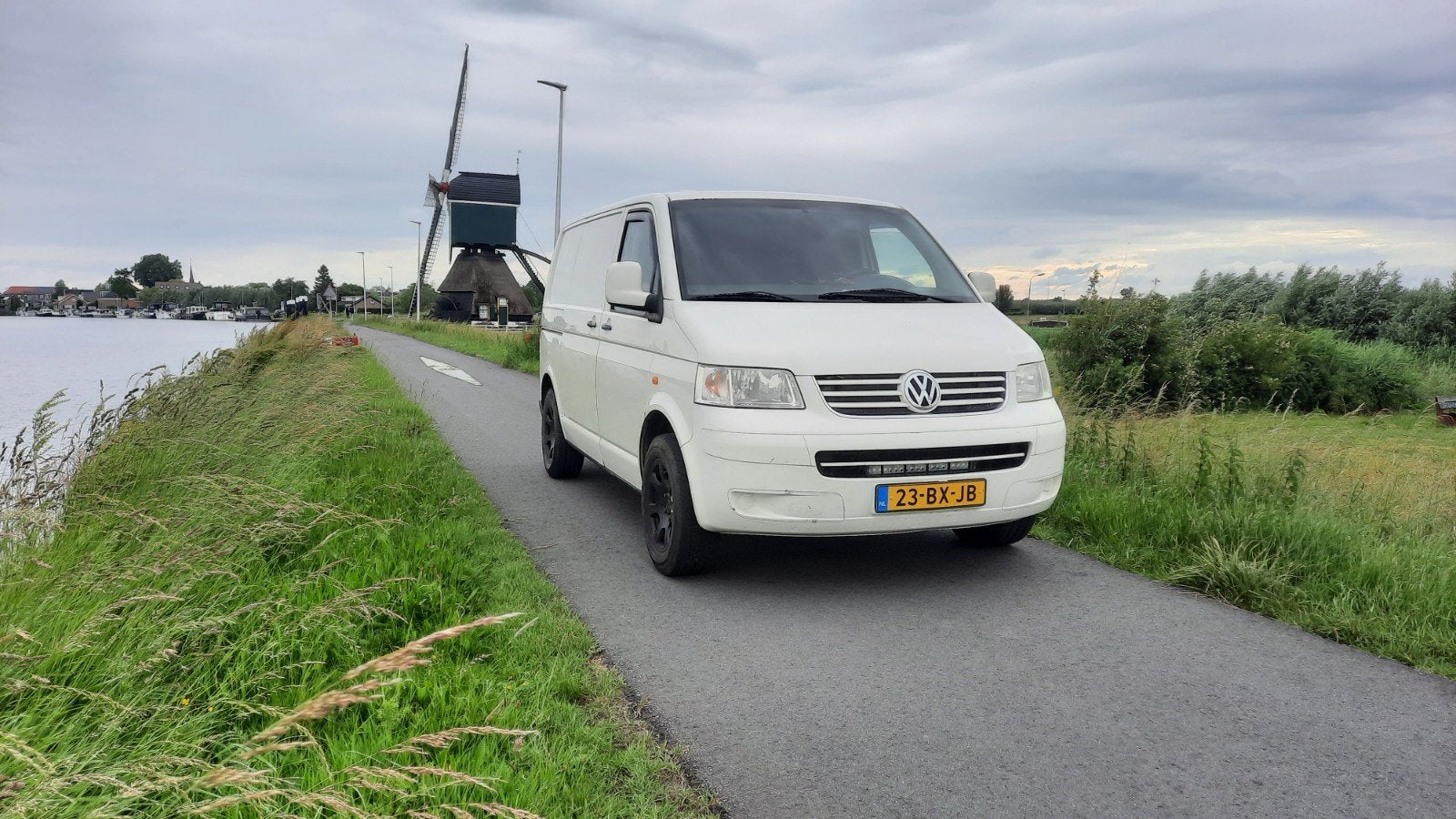 Volkswagen Transporter Bestel 2.5 TDI 96KW 1.0 2006, Auto's, Voorwielaandrijving, Volkswagen, Origineel Nederlands, 750 kg